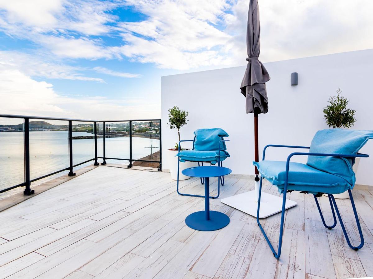 Facing Bay Hostel Praia da Vitória Екстериор снимка