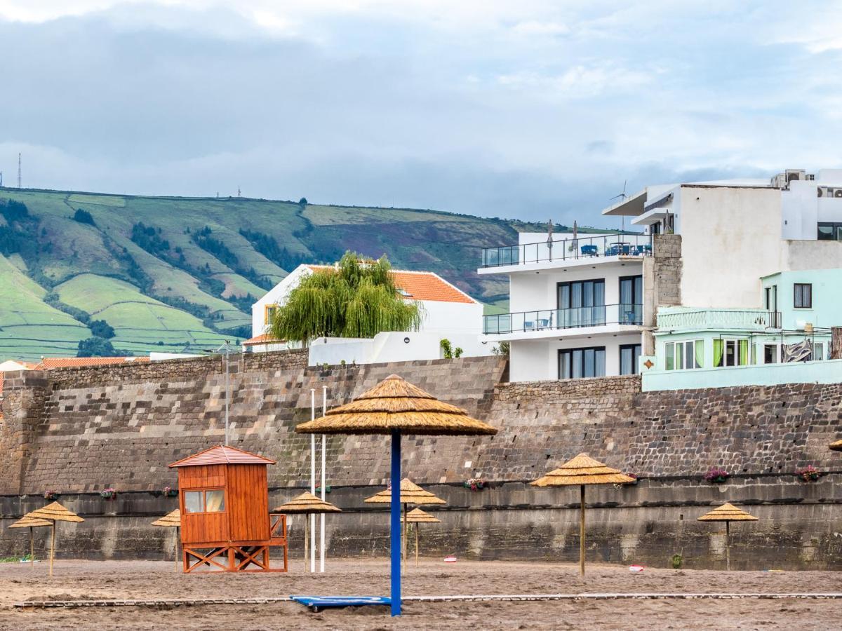 Facing Bay Hostel Praia da Vitória Екстериор снимка