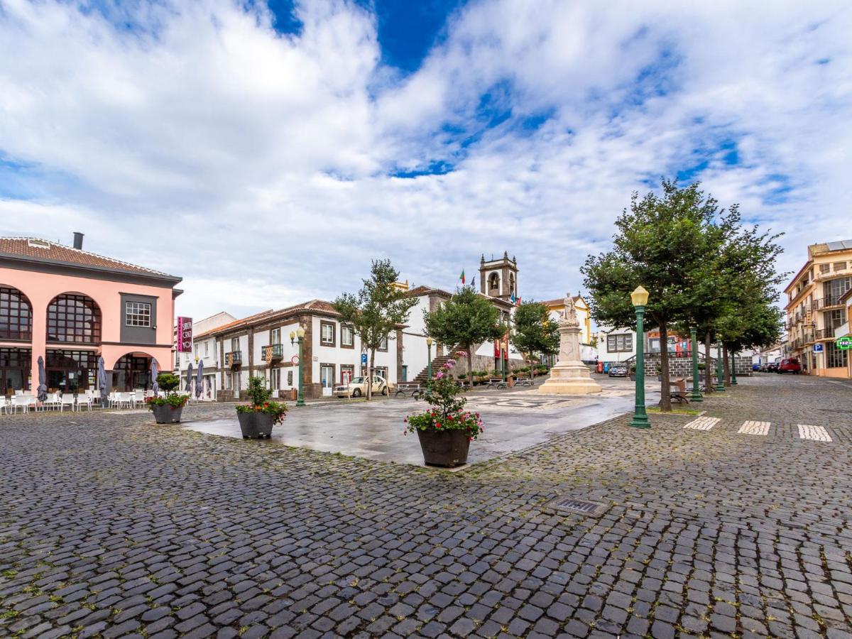 Facing Bay Hostel Praia da Vitória Екстериор снимка