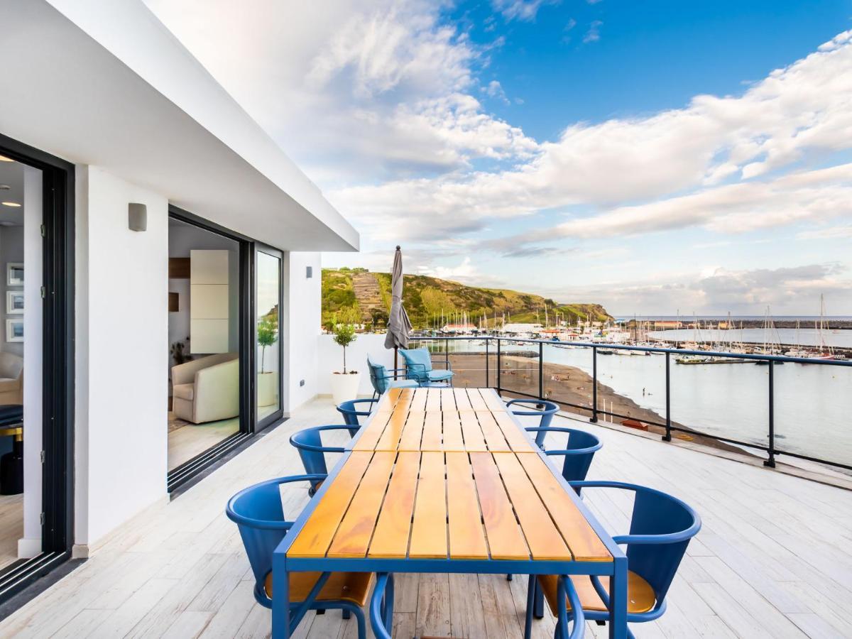 Facing Bay Hostel Praia da Vitória Екстериор снимка
