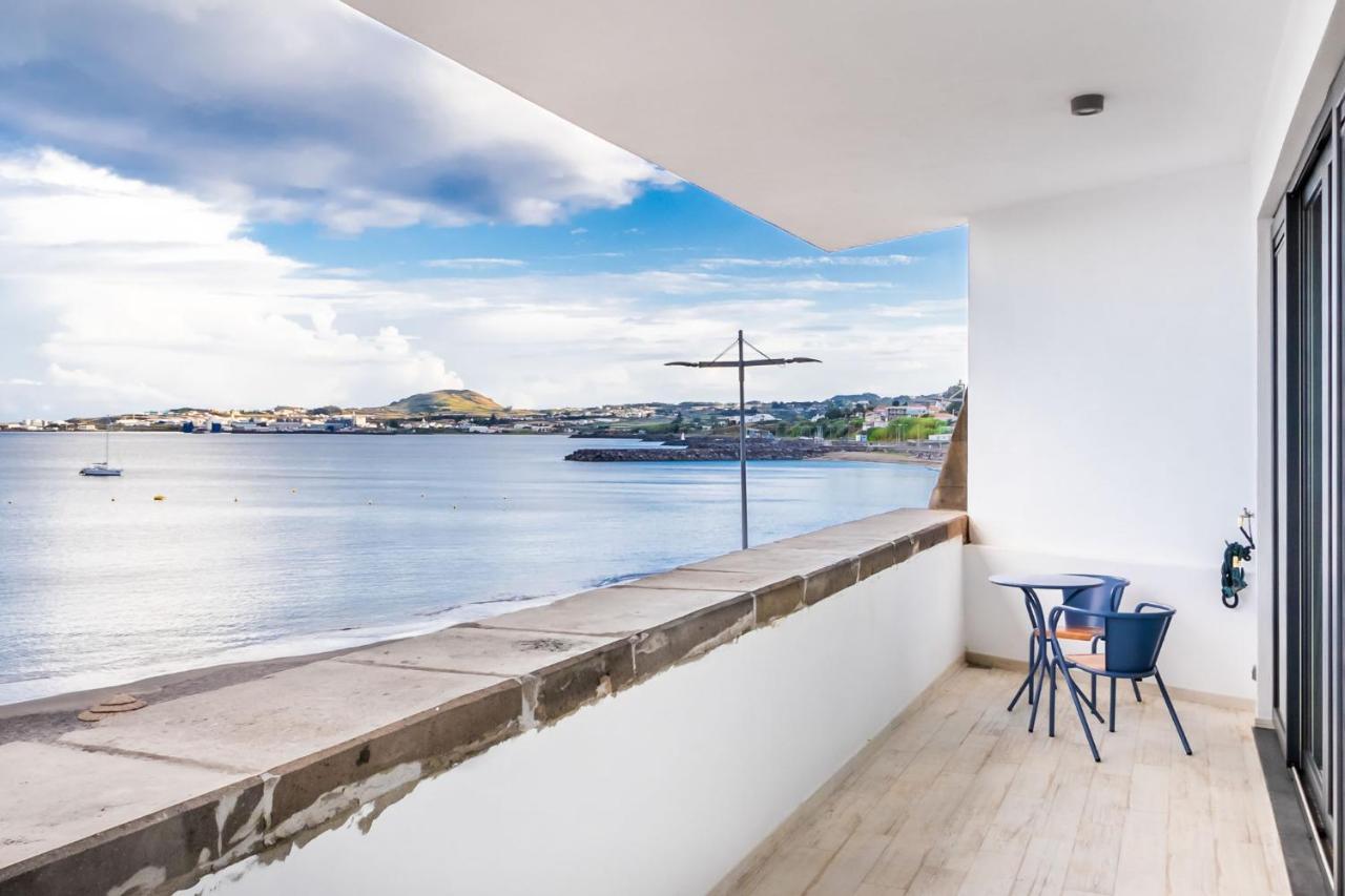 Facing Bay Hostel Praia da Vitória Екстериор снимка