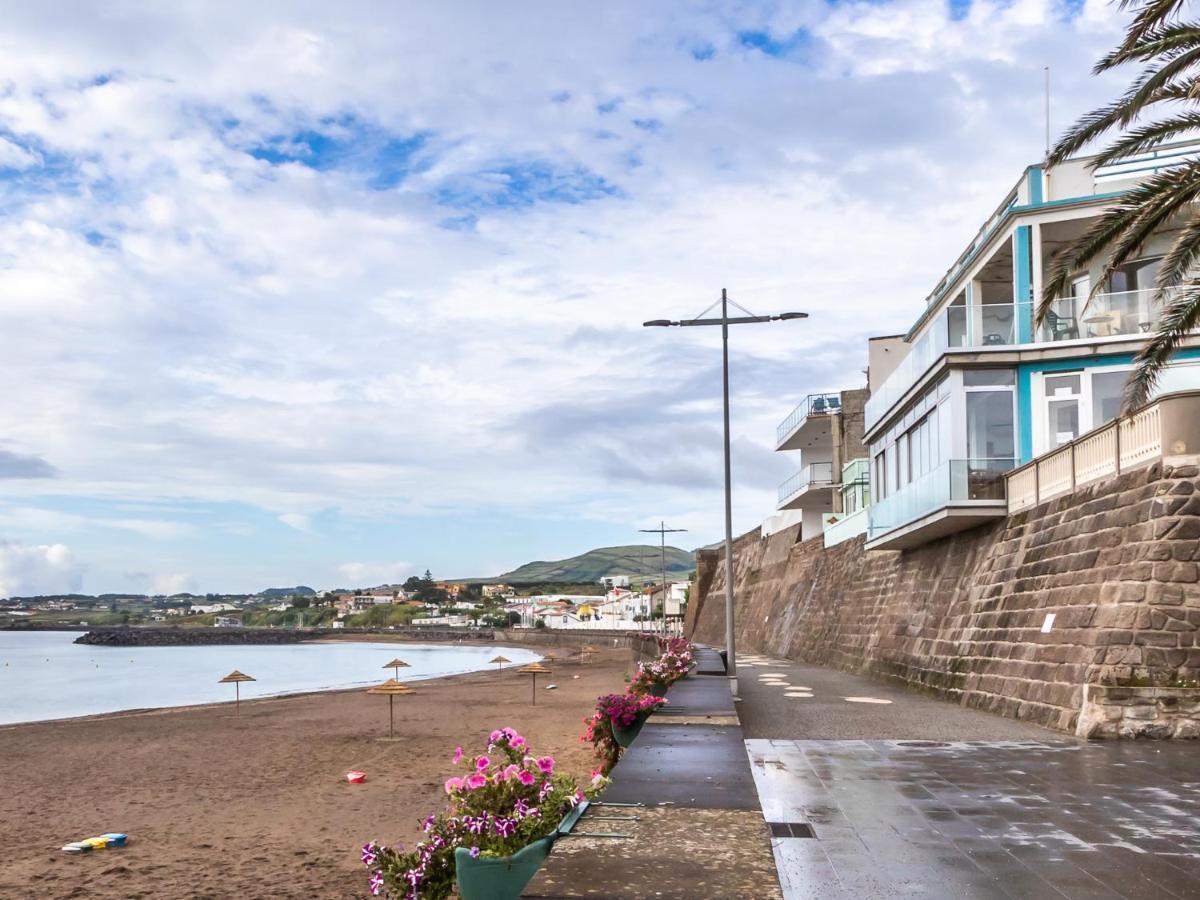 Facing Bay Hostel Praia da Vitória Екстериор снимка