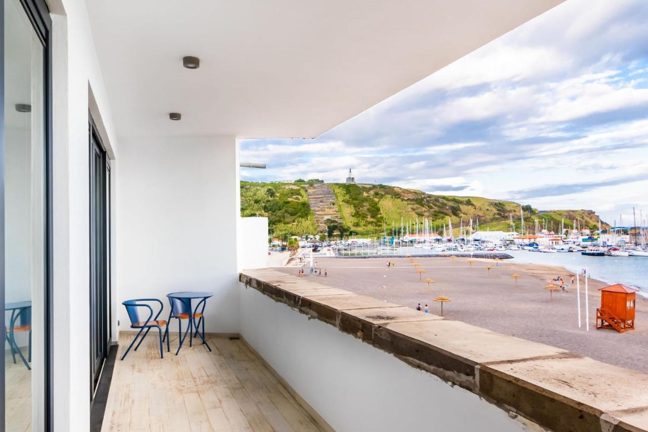 Facing Bay Hostel Praia da Vitória Екстериор снимка