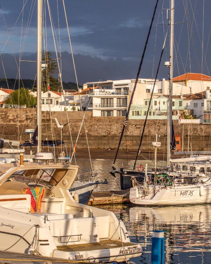 Facing Bay Hostel Praia da Vitória Екстериор снимка