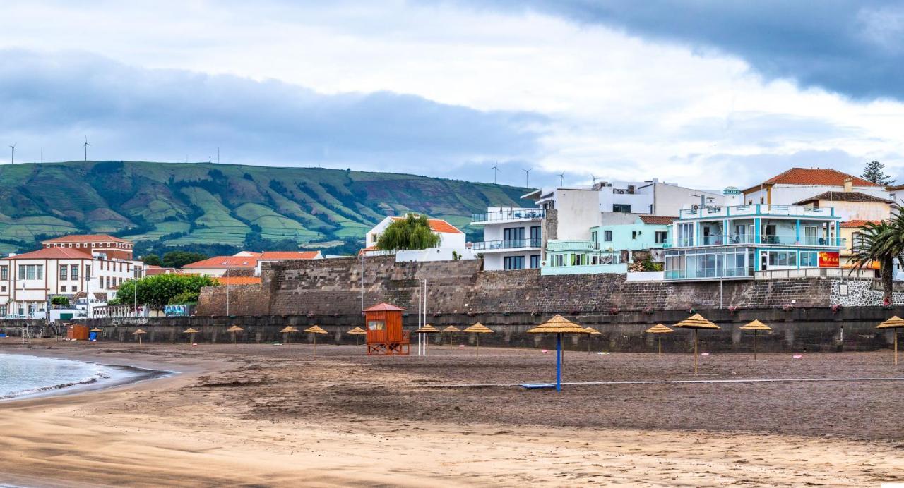 Facing Bay Hostel Praia da Vitória Екстериор снимка